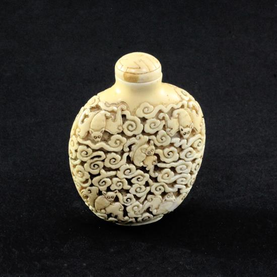 A rare Chinese ivory five bats snuff bottle, 1800-1900, Richards no. 421, matched stopper